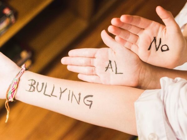 CHARLA SOBRE ACOSO ESCOLAR